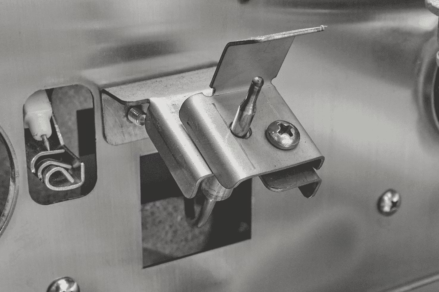 SAFETY VALVE WITH THERMOCOUPLE